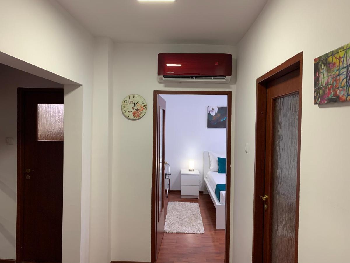 Ana Center Apartment Galac Kültér fotó