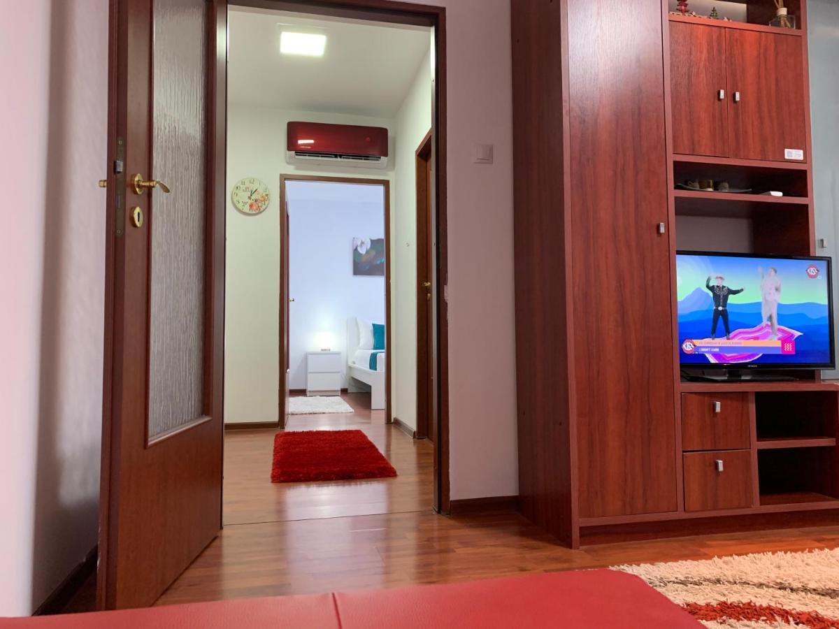 Ana Center Apartment Galac Kültér fotó