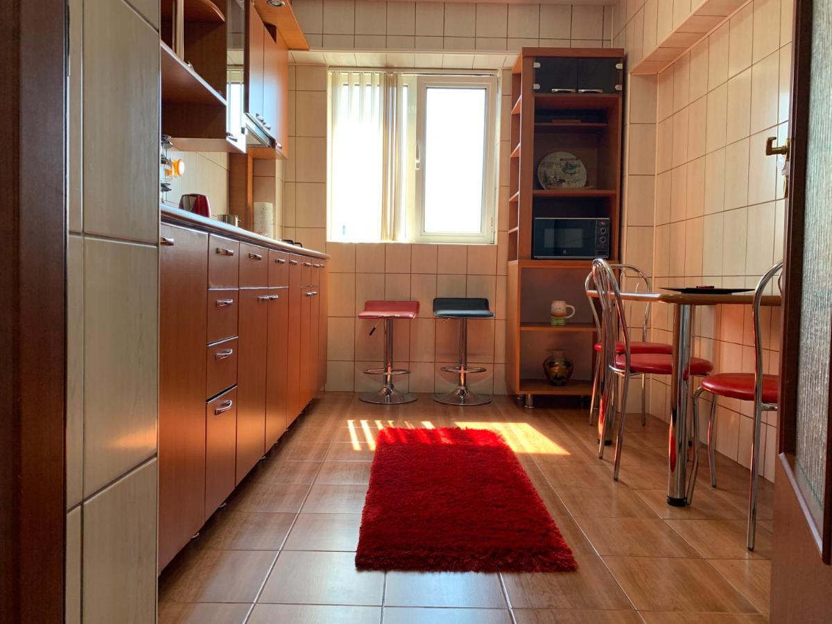 Ana Center Apartment Galac Kültér fotó