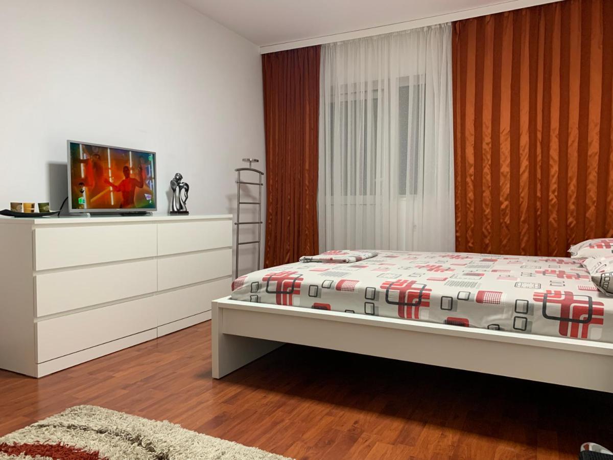Ana Center Apartment Galac Kültér fotó