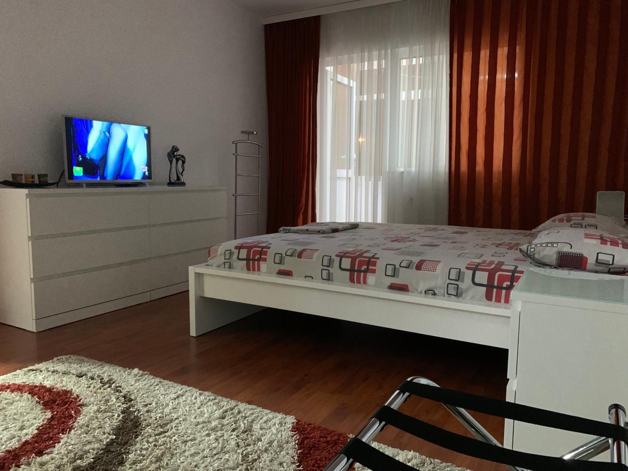 Ana Center Apartment Galac Kültér fotó